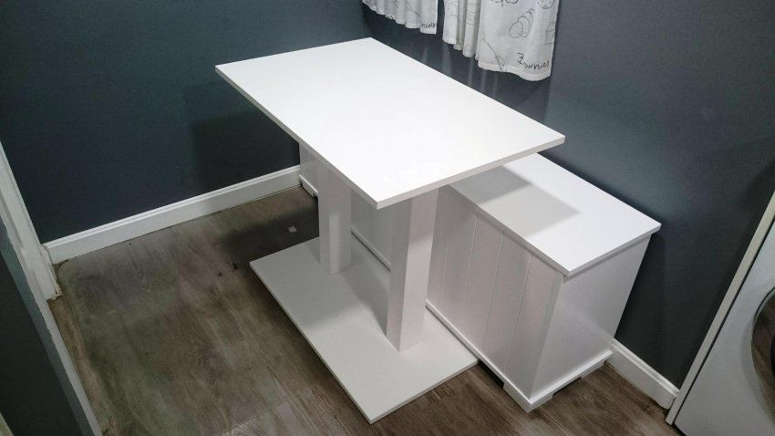 Mesa de cocina y banco baúl ,lacados en blanco